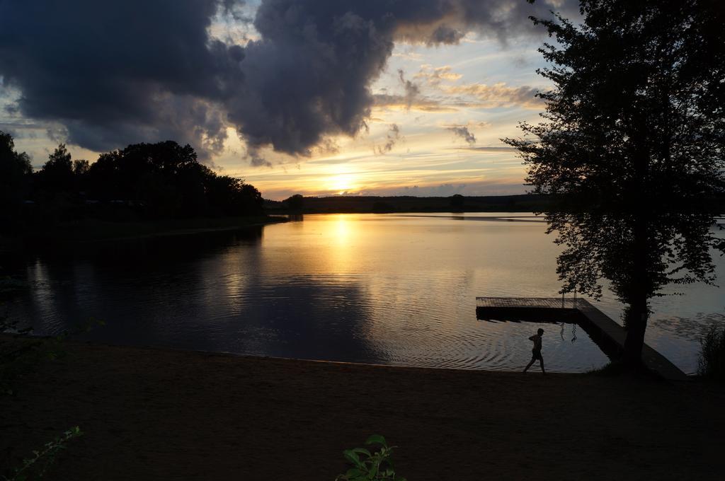 Ferienhaus Am Luckower See Villa ชแตร์นแบร์ก ภายนอก รูปภาพ